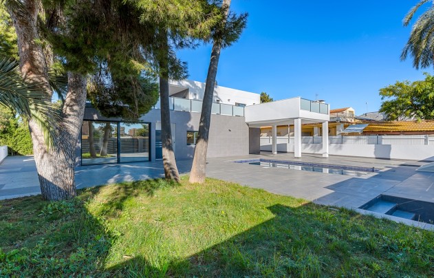 Resale - Villa - Campoamor