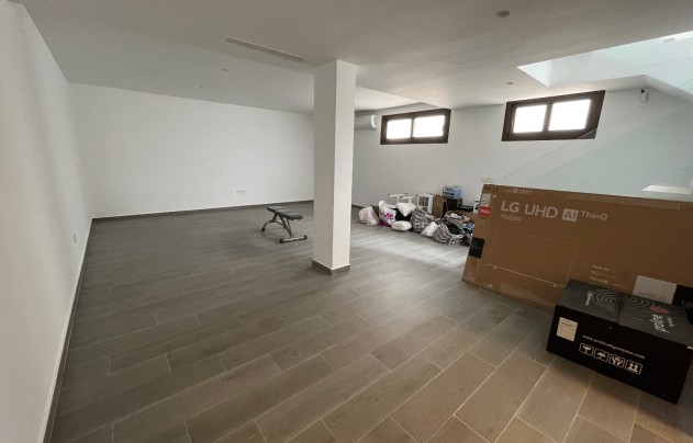 Resale - Villa - Benijofar