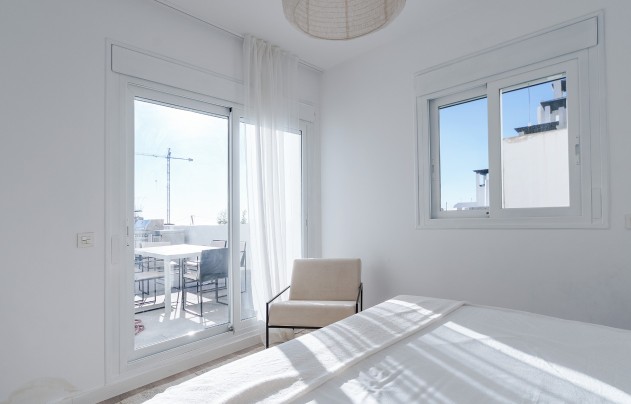 Herverkoop - Apartment - Benahavis - La Quinta