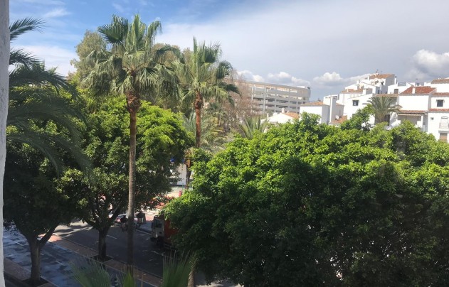 Herverkoop - Apartment - Marbella - Puerto Banús