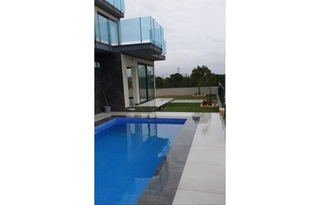 Obra nueva - Villa - Finestrat - Campana Garden