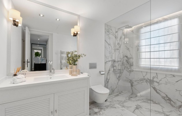 Herverkoop - Villa - Marbella - Los Naranjos de Marbella