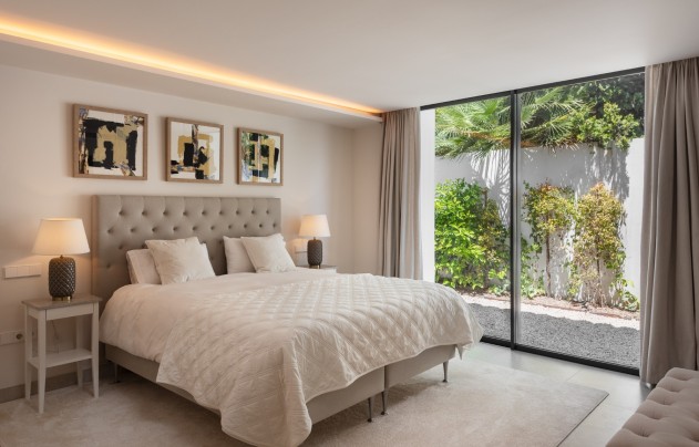 Herverkoop - Villa - Marbella - Nueva Andalucía