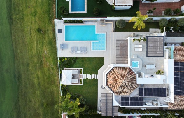 Herverkoop - Villa - Marbella - Nueva Andalucía