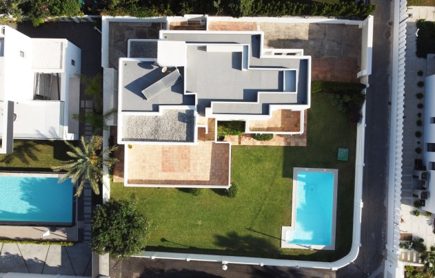 Herverkoop - Villa - Marbella - Las Chapas