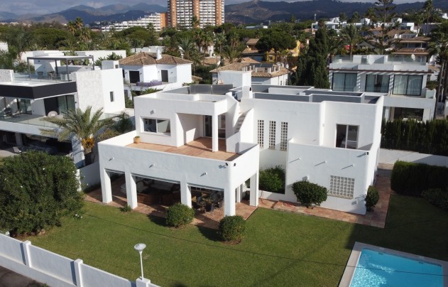 Herverkoop - Villa - Marbella - Las Chapas