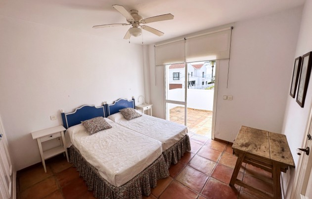 Herverkoop - Villa - Marbella - Las Chapas