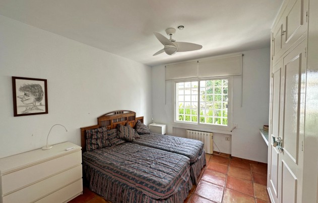 Herverkoop - Villa - Marbella - Las Chapas