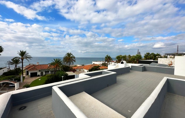 Herverkoop - Villa - Marbella - Las Chapas