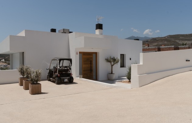 Herverkoop - Villa - Marbella - Nueva Andalucía