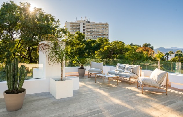 Herverkoop - Villa - Marbella - Nueva Andalucía