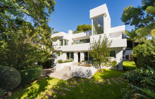 Herverkoop - Villa - Marbella - Nueva Andalucía