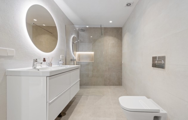 Herverkoop - Huis - Marbella - Nueva Andalucía