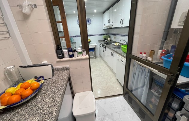 Resale - House - Guardamar del Segura