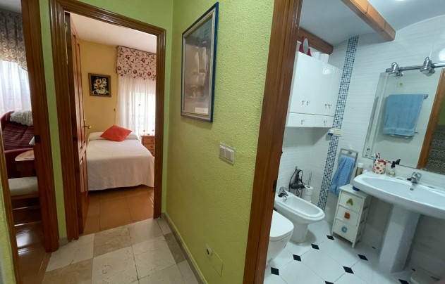 Resale - House - Guardamar del Segura