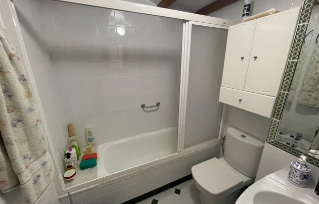 Resale - House - Guardamar del Segura