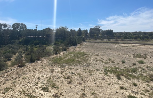 Resale - Villa - Guardamar del Segura - Valencia