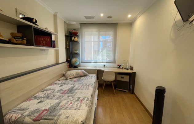 Herverkoop - Huis - Elche - Center