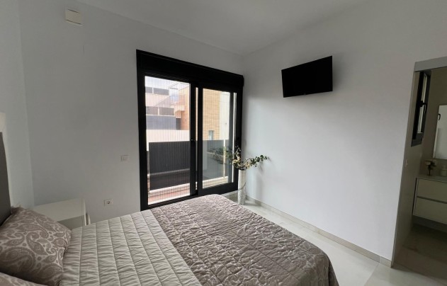 Herverkoop - Villa - Orihuela Costa - Lomas De Cabo Roig