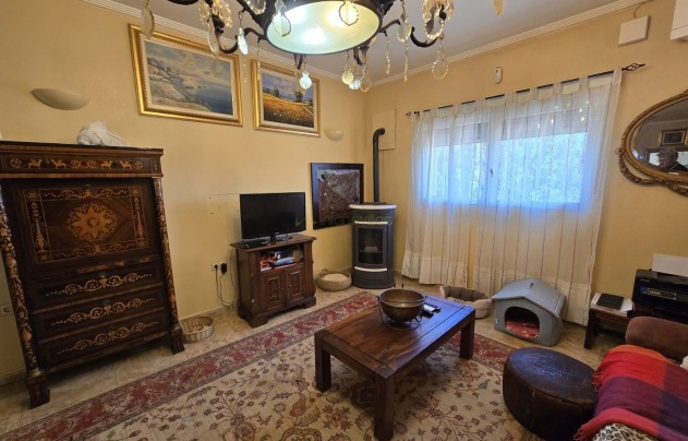 Resale - Villa - Sax