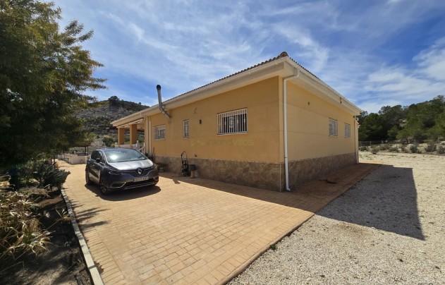 Resale - Villa - Sax