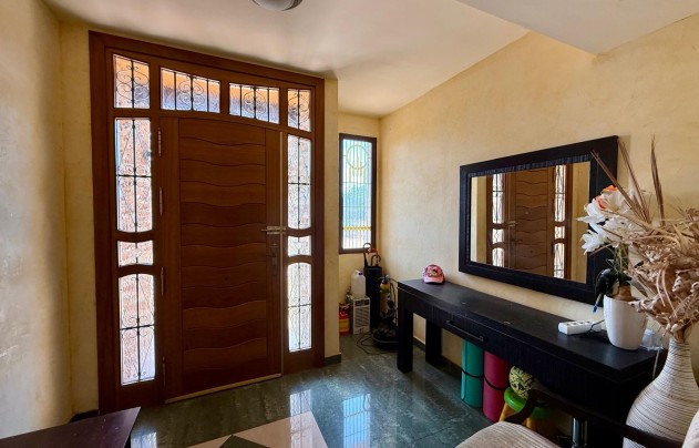 Resale - Villa - San Miguel de Salinas