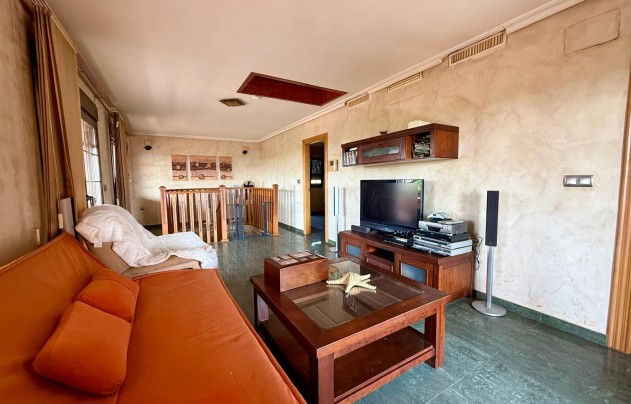 Resale - Villa - San Miguel de Salinas