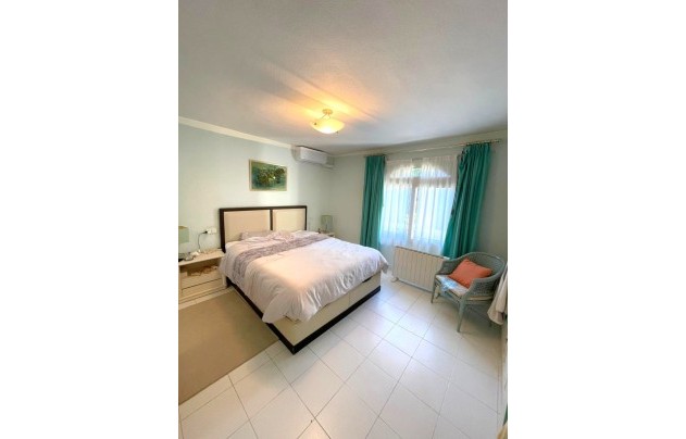 Revente - Villa - Villamartín