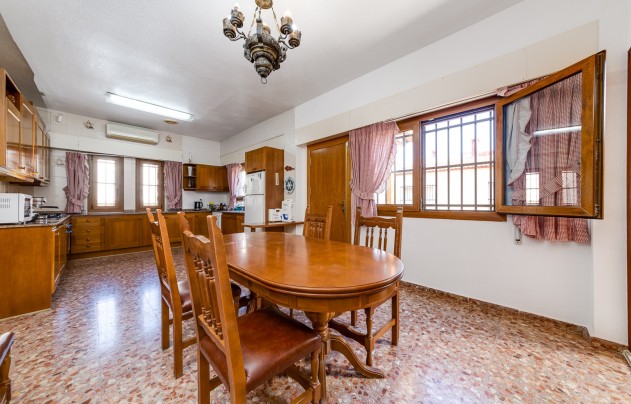 Reventa - Villa - Torrevieja - La Mata