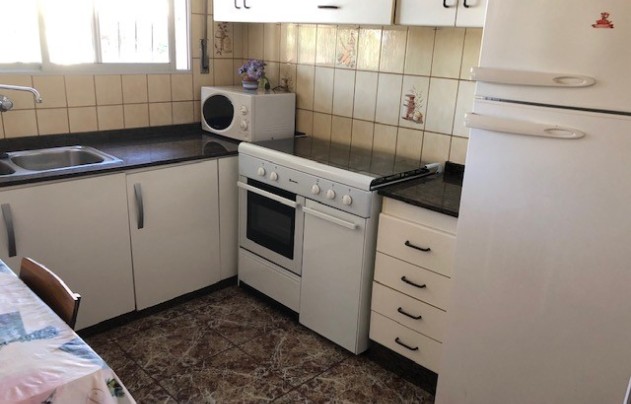 Resale - Villa - Los Alcazares