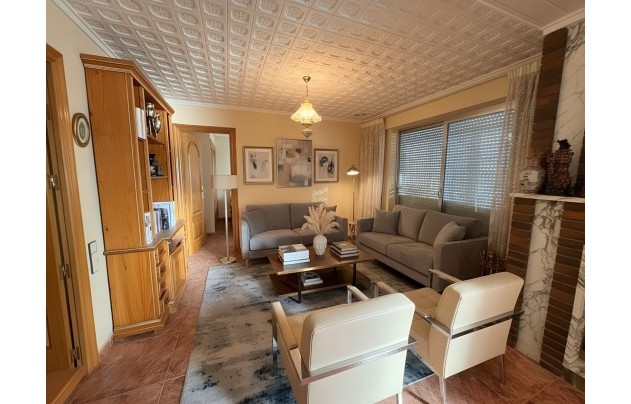 Resale - Apartment - Santa Pola - Puerto