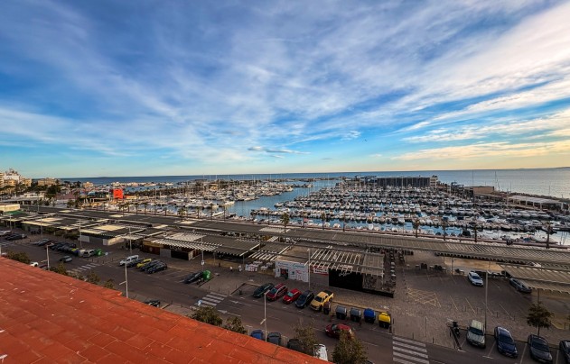 Resale - Apartment - Santa Pola - Puerto