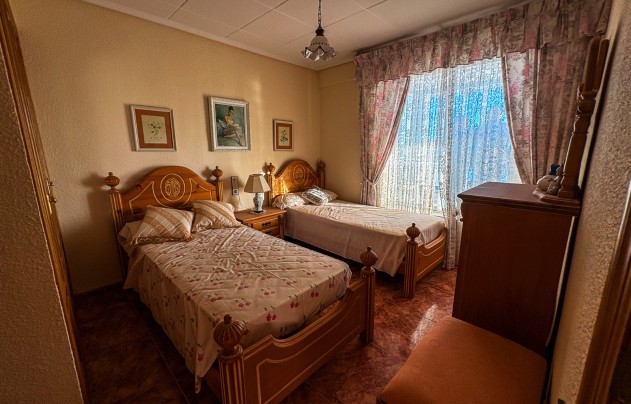 Resale - Apartment - Santa Pola - Puerto