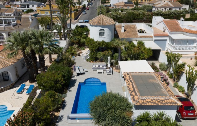Resale - Villa - Torrevieja - La Siesta
