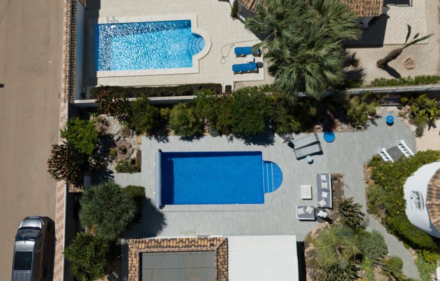 Resale - Villa - Torrevieja - La Siesta