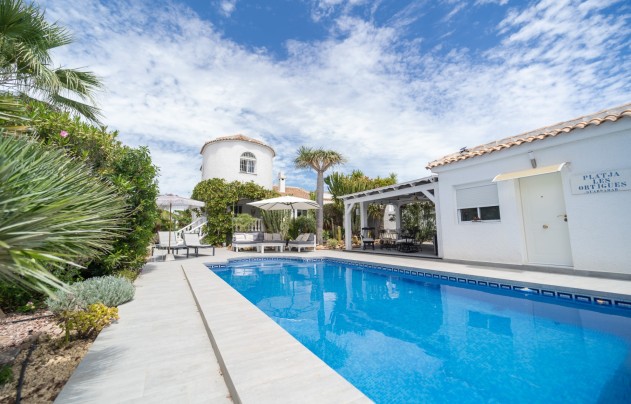 Resale - Villa - Torrevieja - La Siesta