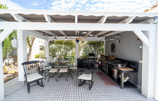 Resale - Villa - Torrevieja - La Siesta