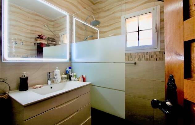 Revente - Villa - Orihuela Costa - Villamartín