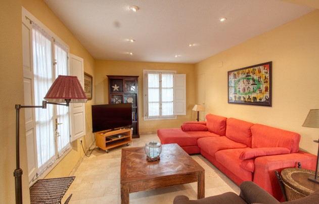 Resale - Villa - Benidorm - Zona de Poniente