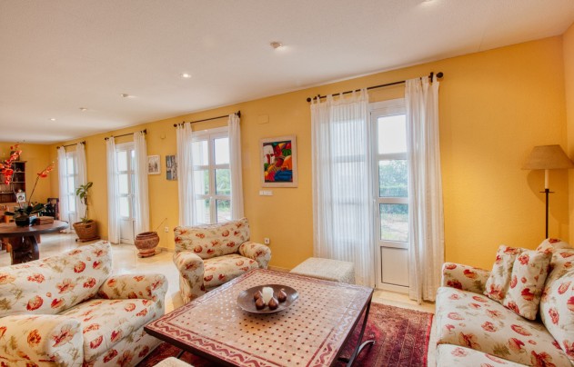 Resale - Villa - Benidorm - Zona de Poniente