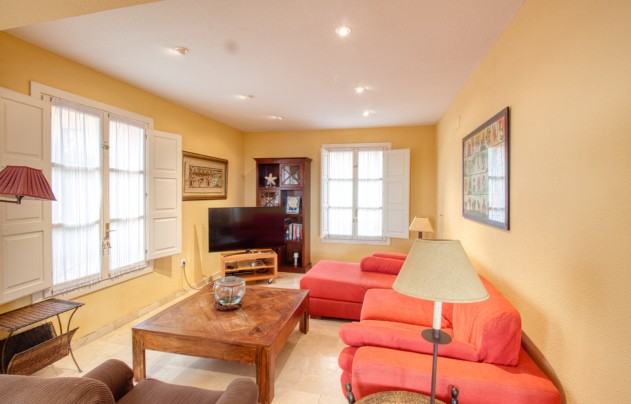 Resale - Villa - Benidorm - Zona de Poniente