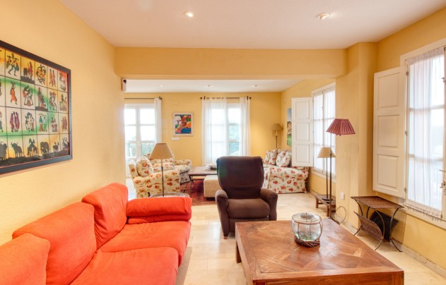 Resale - Villa - Benidorm - Zona de Poniente