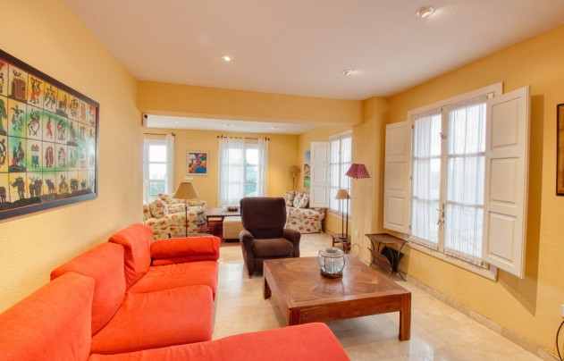 Resale - Villa - Benidorm - Zona de Poniente