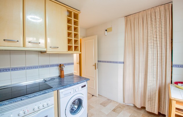 Resale - Villa - Benidorm - Zona de Poniente