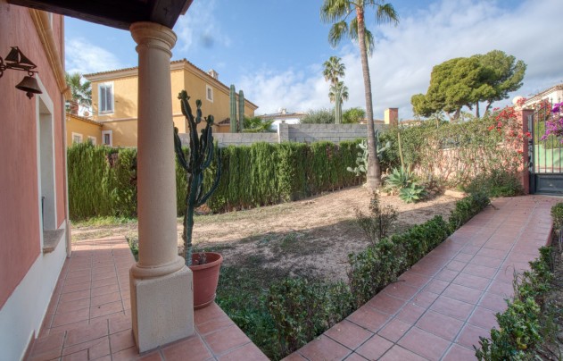 Resale - Villa - Benidorm - Zona de Poniente