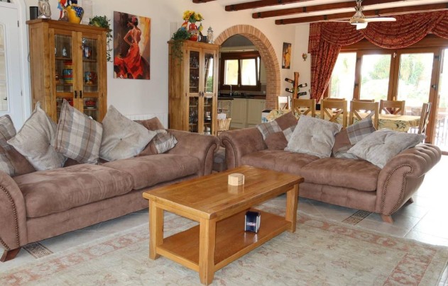 Resale - Villa - Orihuela