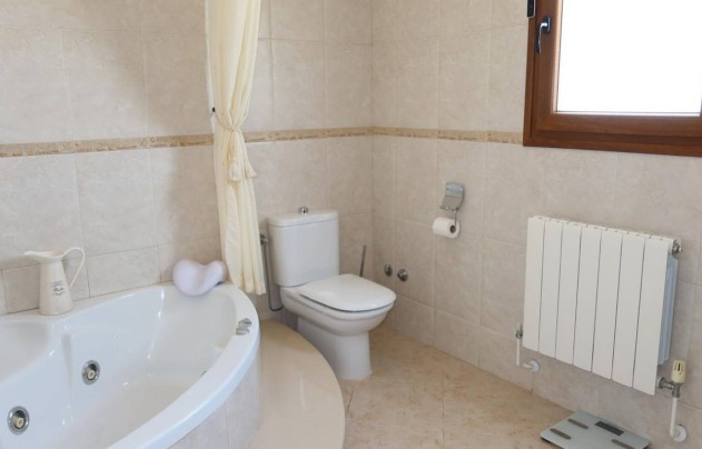 Resale - Villa - Orihuela