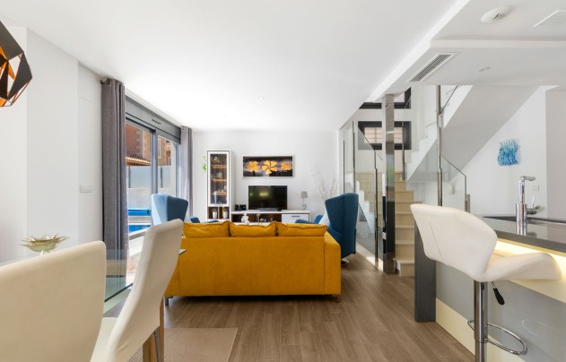 Revente - Villa - Torrevieja - Aguas Nuevas