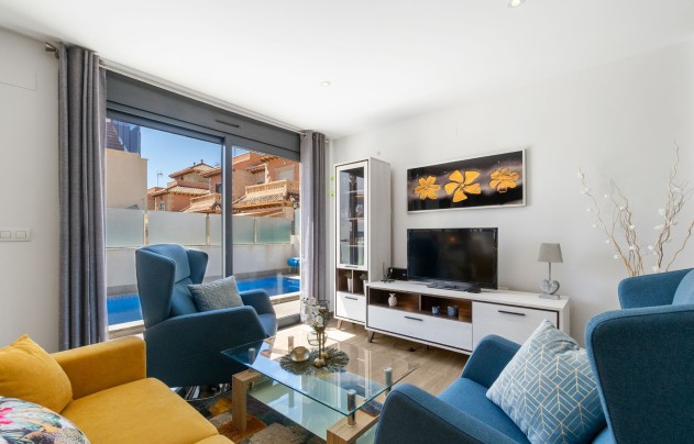 Revente - Villa - Torrevieja - Aguas Nuevas