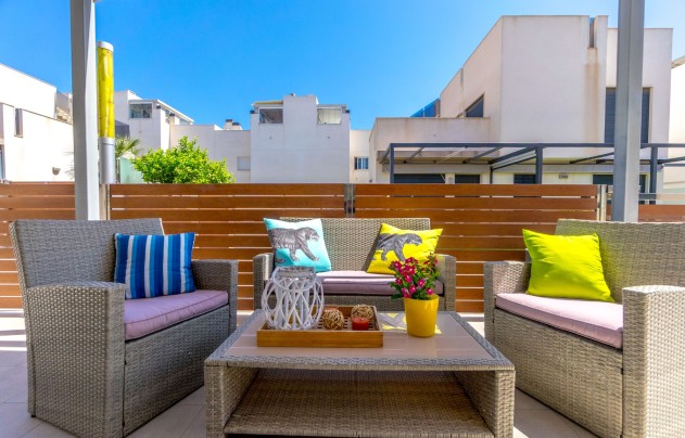 Revente - Villa - Torrevieja - Aguas Nuevas